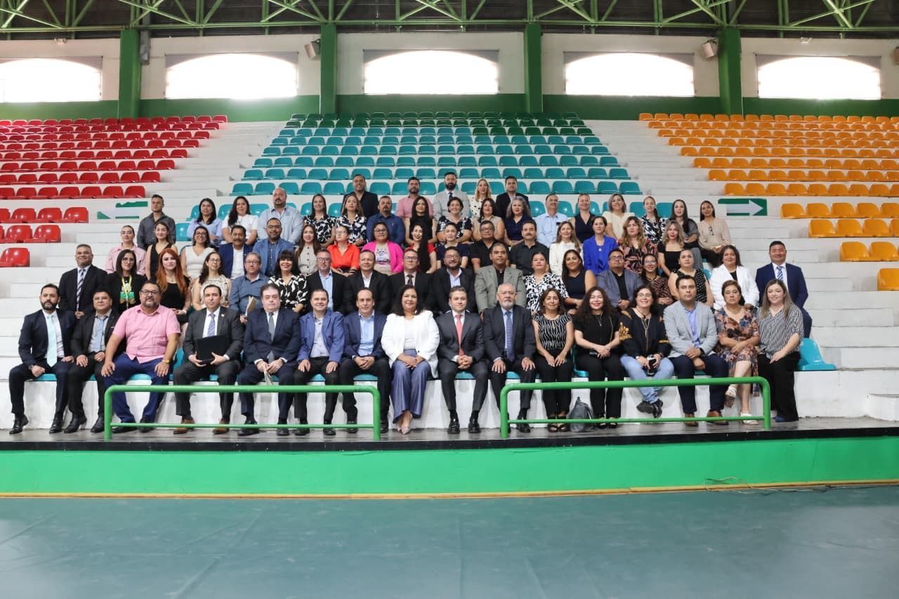 Nombran a Iván Contreras Maciel como nuevo director del COBACH en Parral