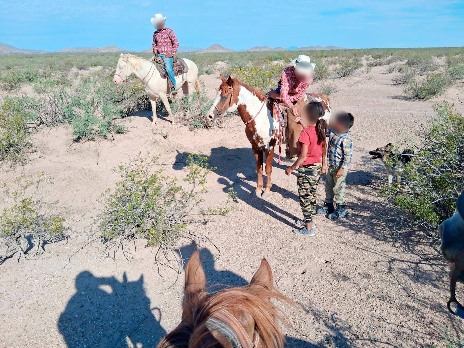 Jinetes hallan a hermanitos extraviados en Ascensión