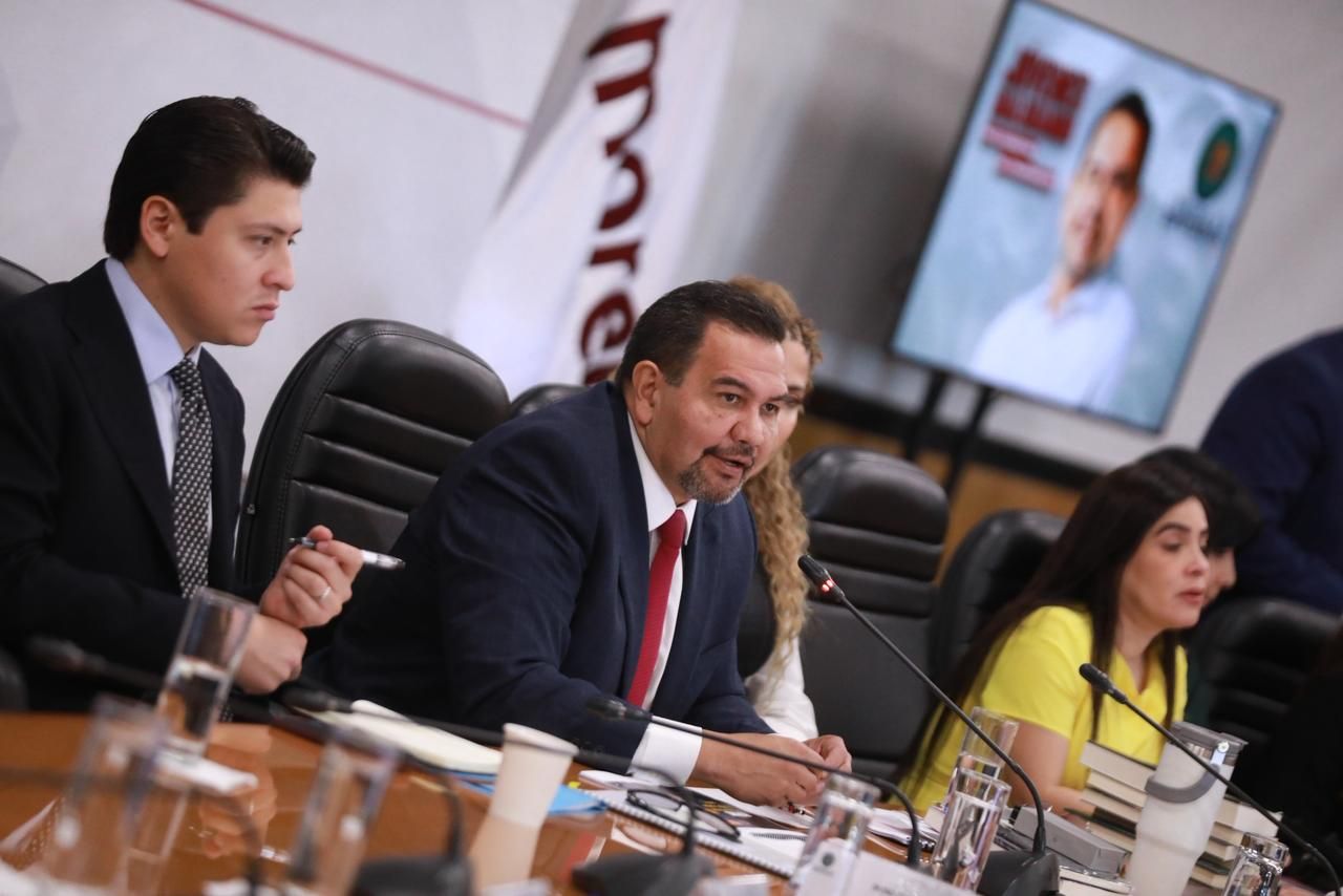 Participa el Presidente Pérez Cuéllar en diálogo con jóvenes en la Cámara de Diputados