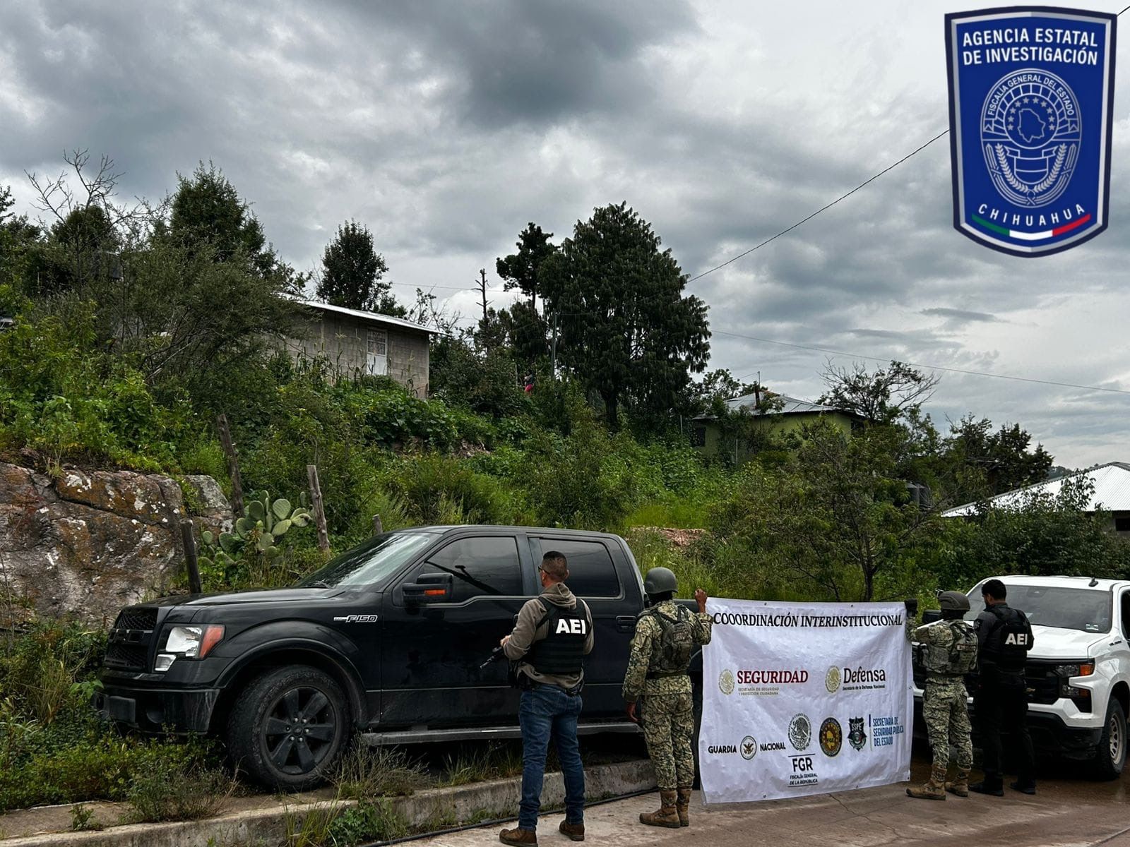 Recupera Célula BOI en Guadalupe y Calvo pick up robada en Chihuahua*
