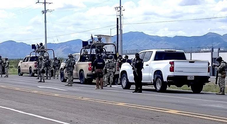 Rescatan a hombre privado de la libertad en la carretera a Ojinaga