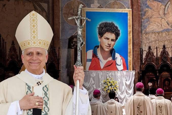 La Iglesia Católica a nombrado Santo al Joven Carlos Acutis, este día fue canonizado por el Papa León XlV