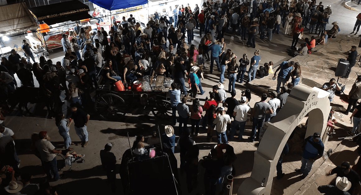 Cuatro vehículos, entre lo quemado en negocio de Santa Isabel tras matanza en Gran Morelos