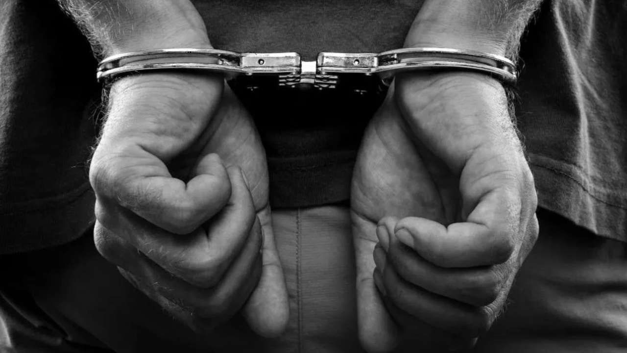 Cinco mexicanos detenidos en Sudáfrica durante redada en laboratorio de metanfetamina