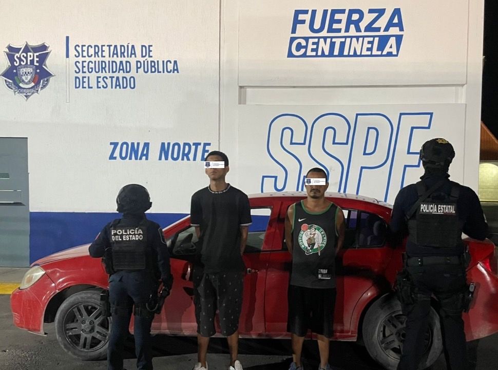 Detiene SSPE a dos hombres en posesión de arma, droga y vehículo en Ciudad Juárez*