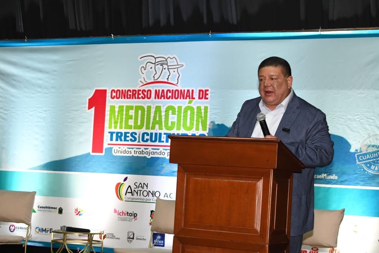 Importante que desde la sociedad se trabaje en favor de tener un mejor país: Fiscal General, César Jáuregui Moreno