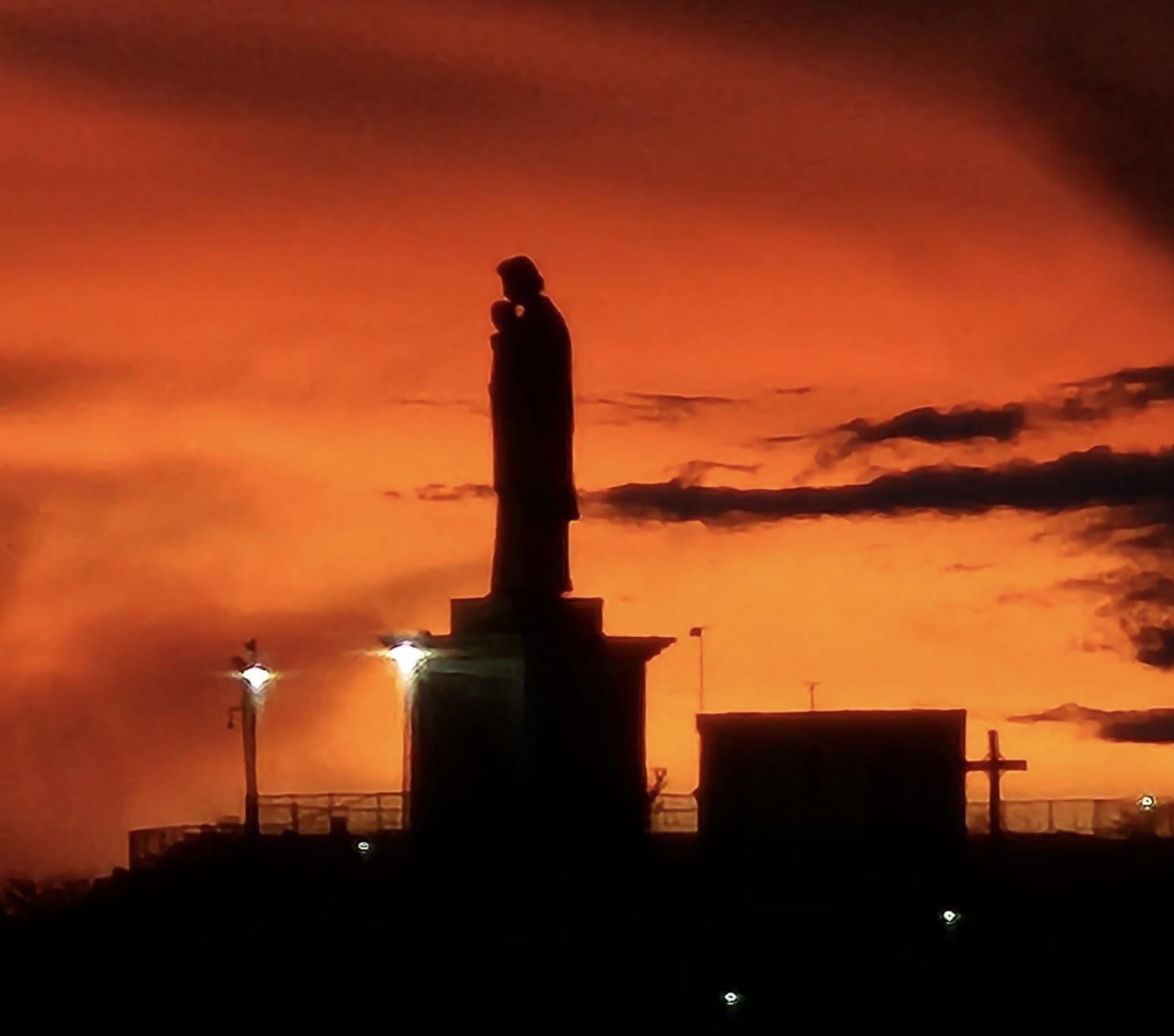 Viernes fresco en Parral: mañana nublada y viento ligero, máxima de 24°C
