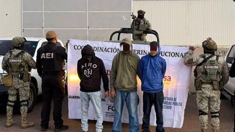Revientan domicilio en Parral; detienen a tres por narcomenudeo