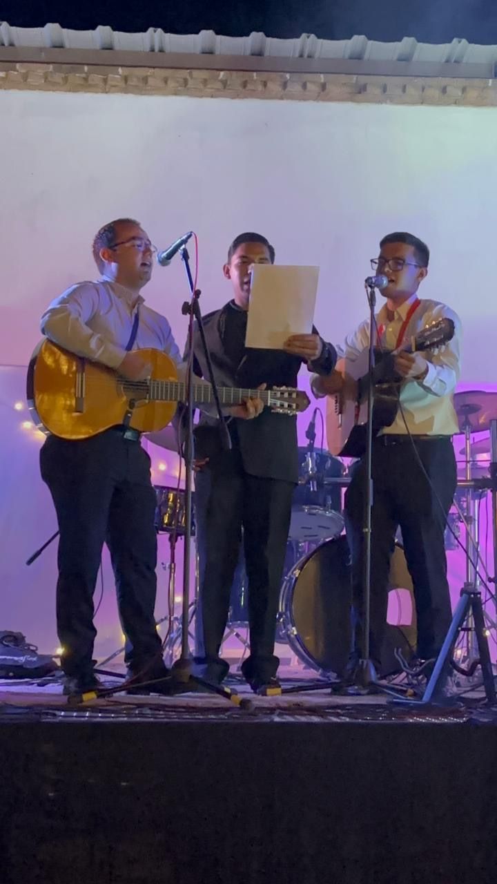 Celebran con éxito el evento anual del Seminario “Velada entre amigos”