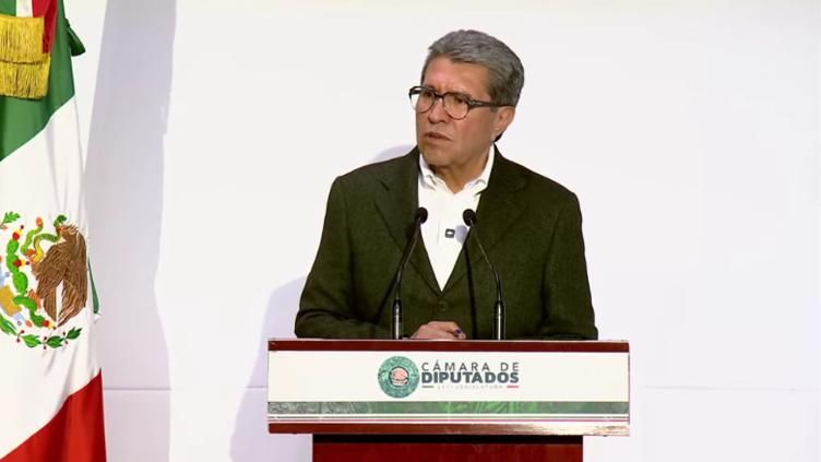 Monreal: sí modificarán Ley de Aguas “en beneficio de los usuarios”