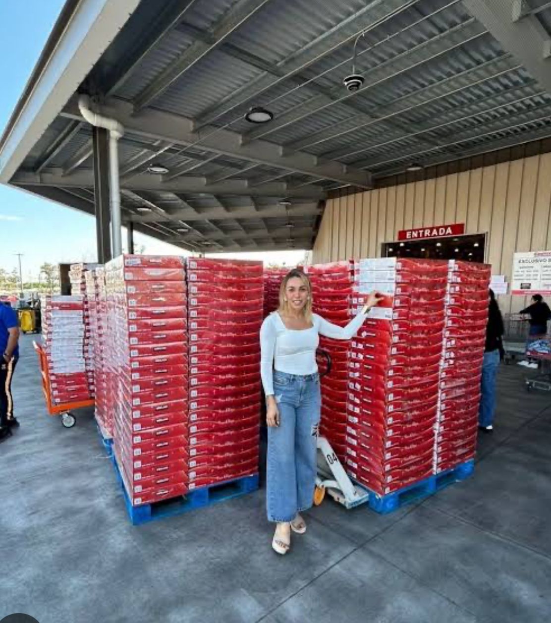 A Costco se le quedaron cientos de Roscas de Reyes en Chihuahua