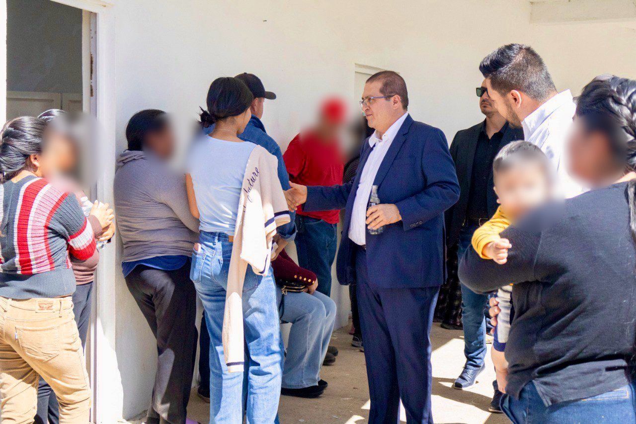Gobierno del Estado y Municipio de Parral respaldan a familias desplazadas de la sierra