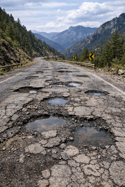 Urgente atención a carretera Parral–Guadalupe y Calvo; el abandono profundiza el rezago y la inseguridad: Arturo Medina