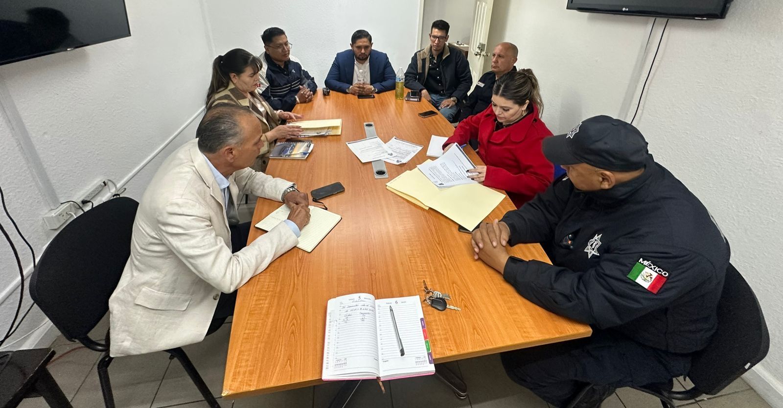 Encabeza Director de Seguridad Pública reunión estratégica con Redes Vecinales y Servicios Públicos