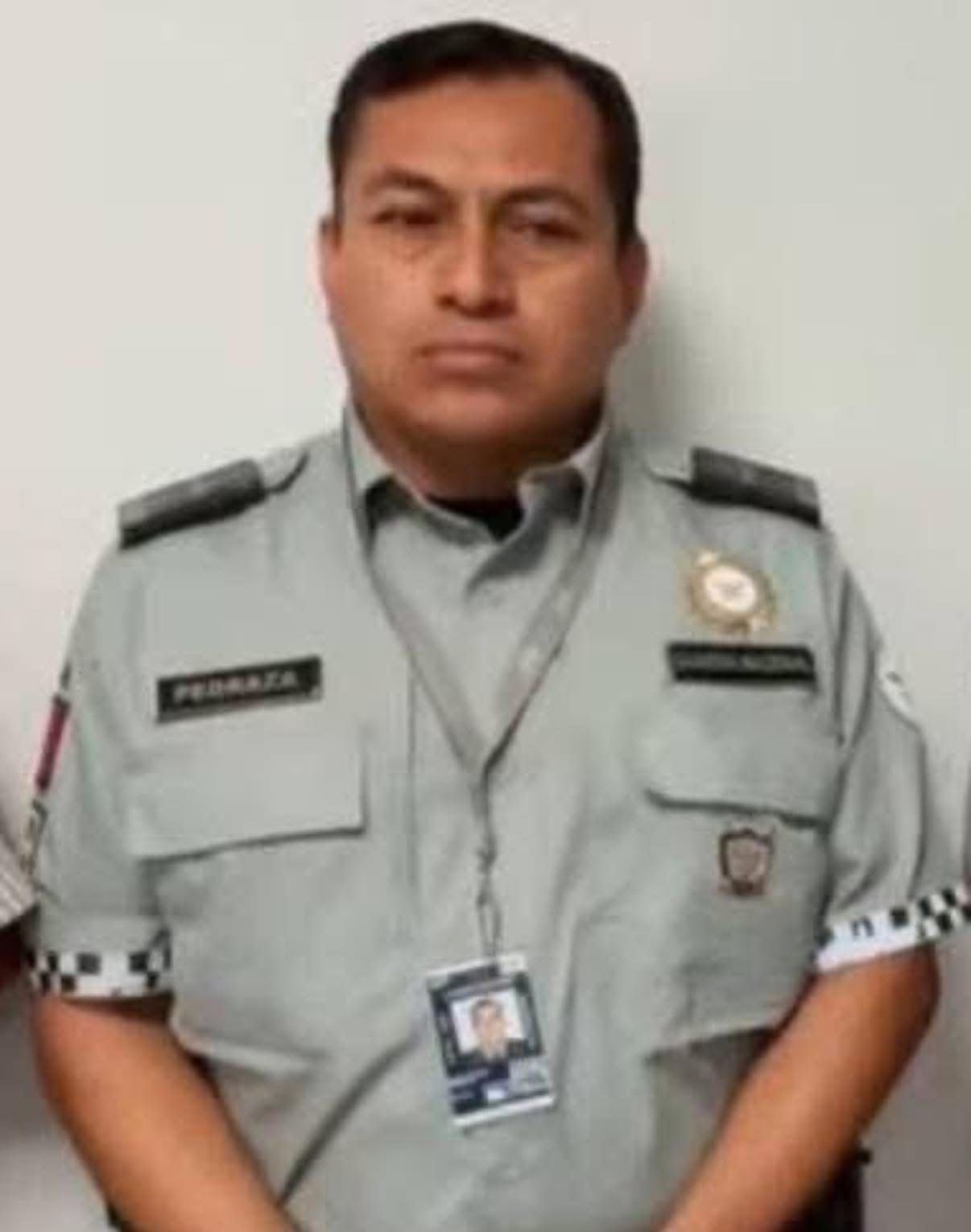 Capturan a mando de la Guardia Nacional con arsenal en carretera de Durango