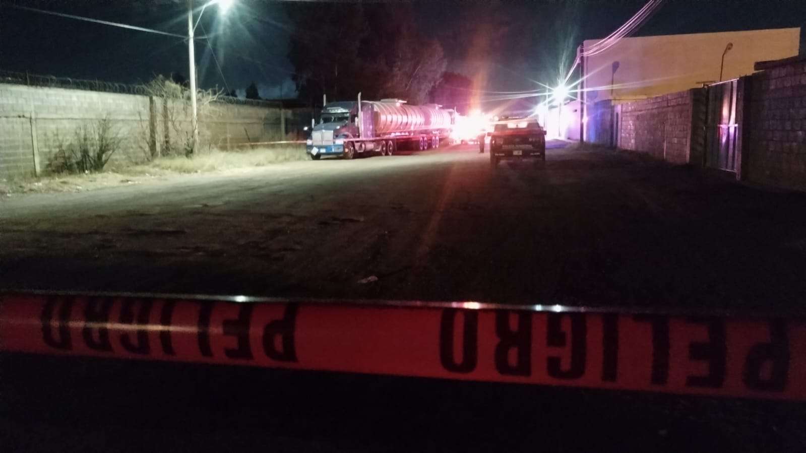 Aseguran pipas y detienen a cuatro por presunta toma clandestina en Chihuahua