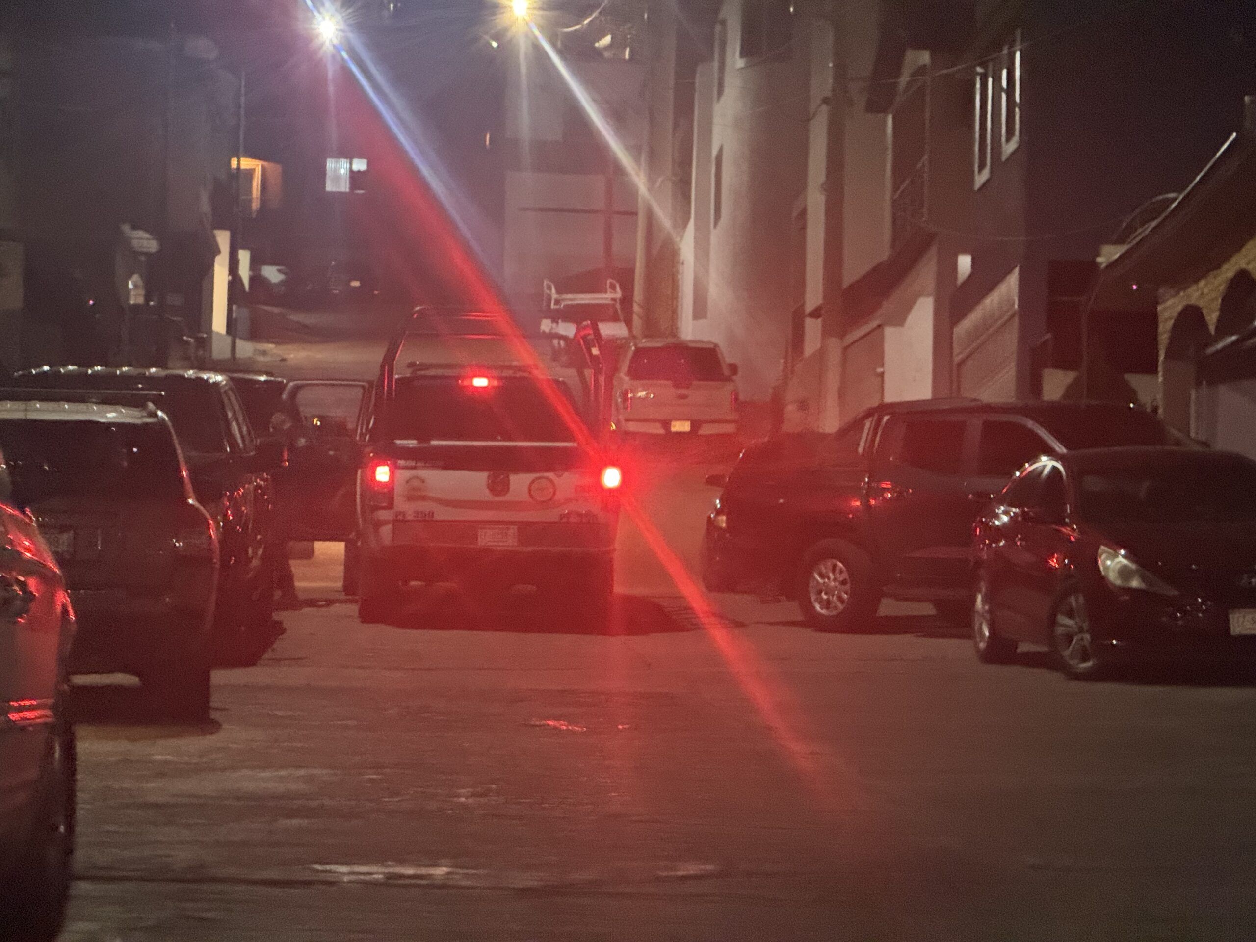 Fuerte movilización policial por cateo en vivienda de la colonia Praderas