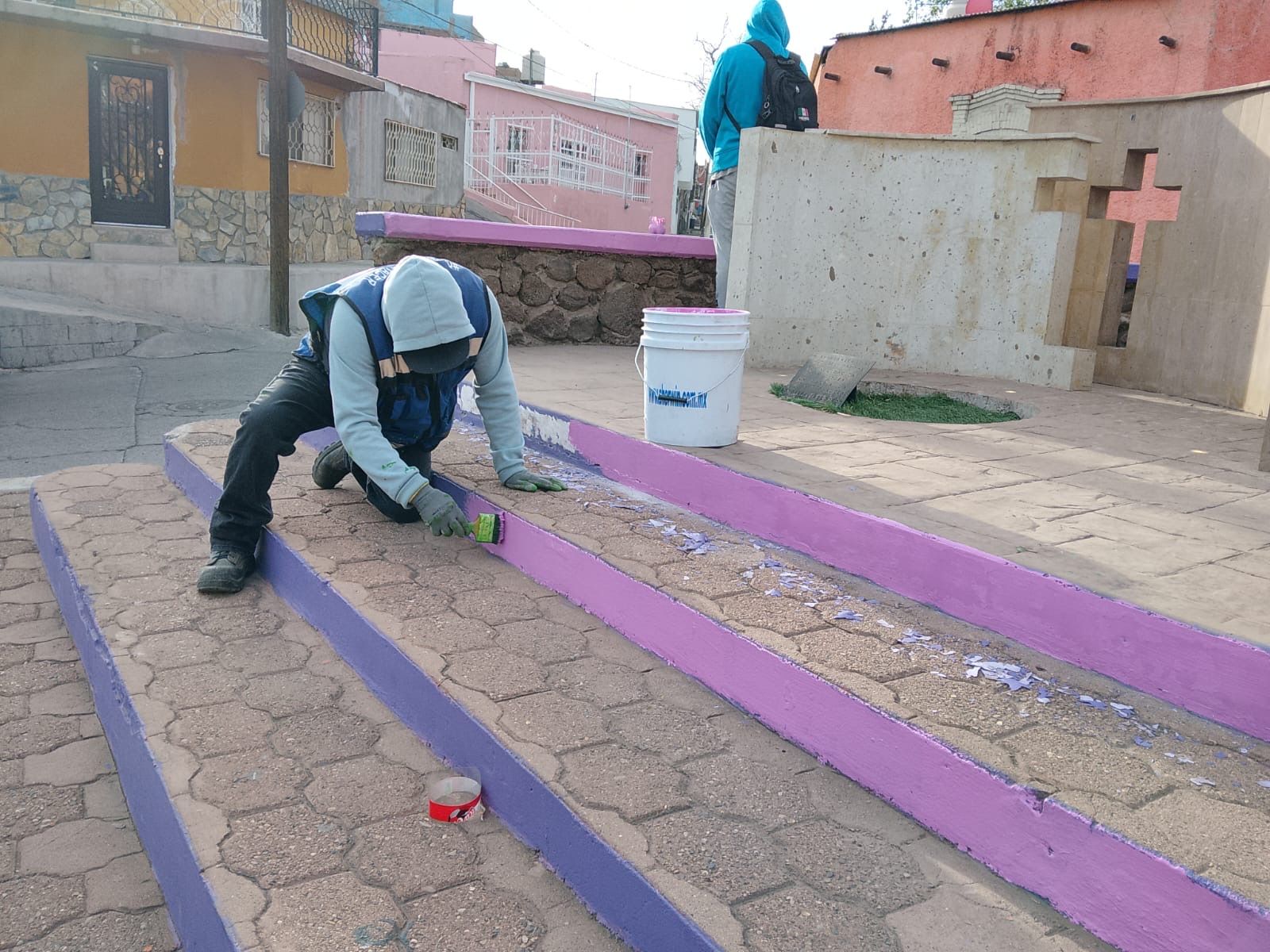 Preparan Plaza Marisela Escobedo para actividades del Día Internacional de la Mujer