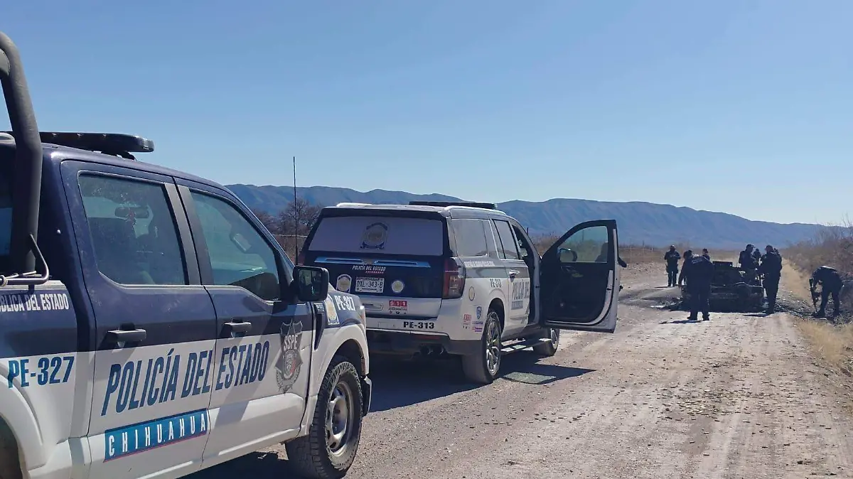 Localizan un muerto y dos heridos en vehículo afuera del hospital de Aldama