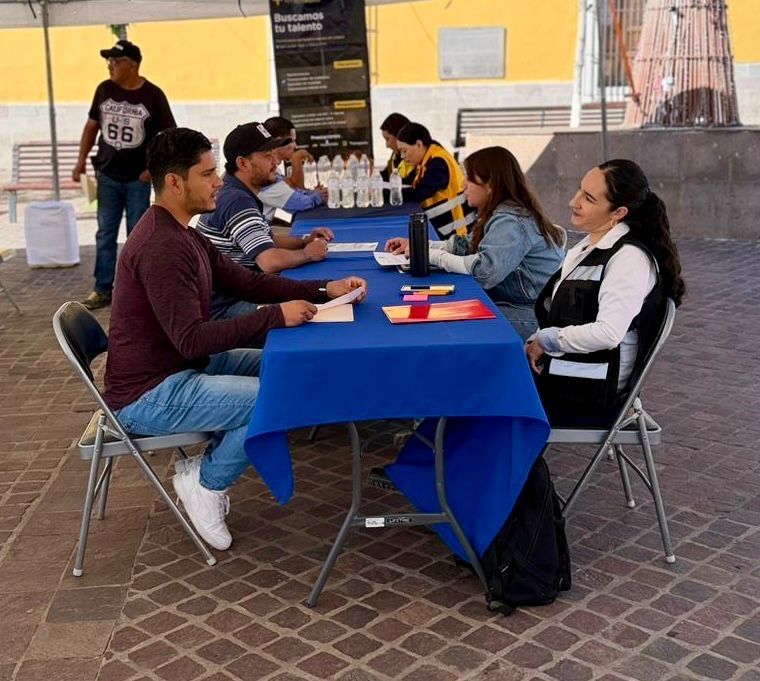 Sector minero impulsa empleo en Parral con exitosa jornada laboral