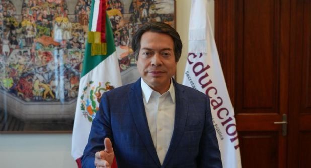 Gobierno y CNTE instalarán mesas para analizar pensiones y carrera docente