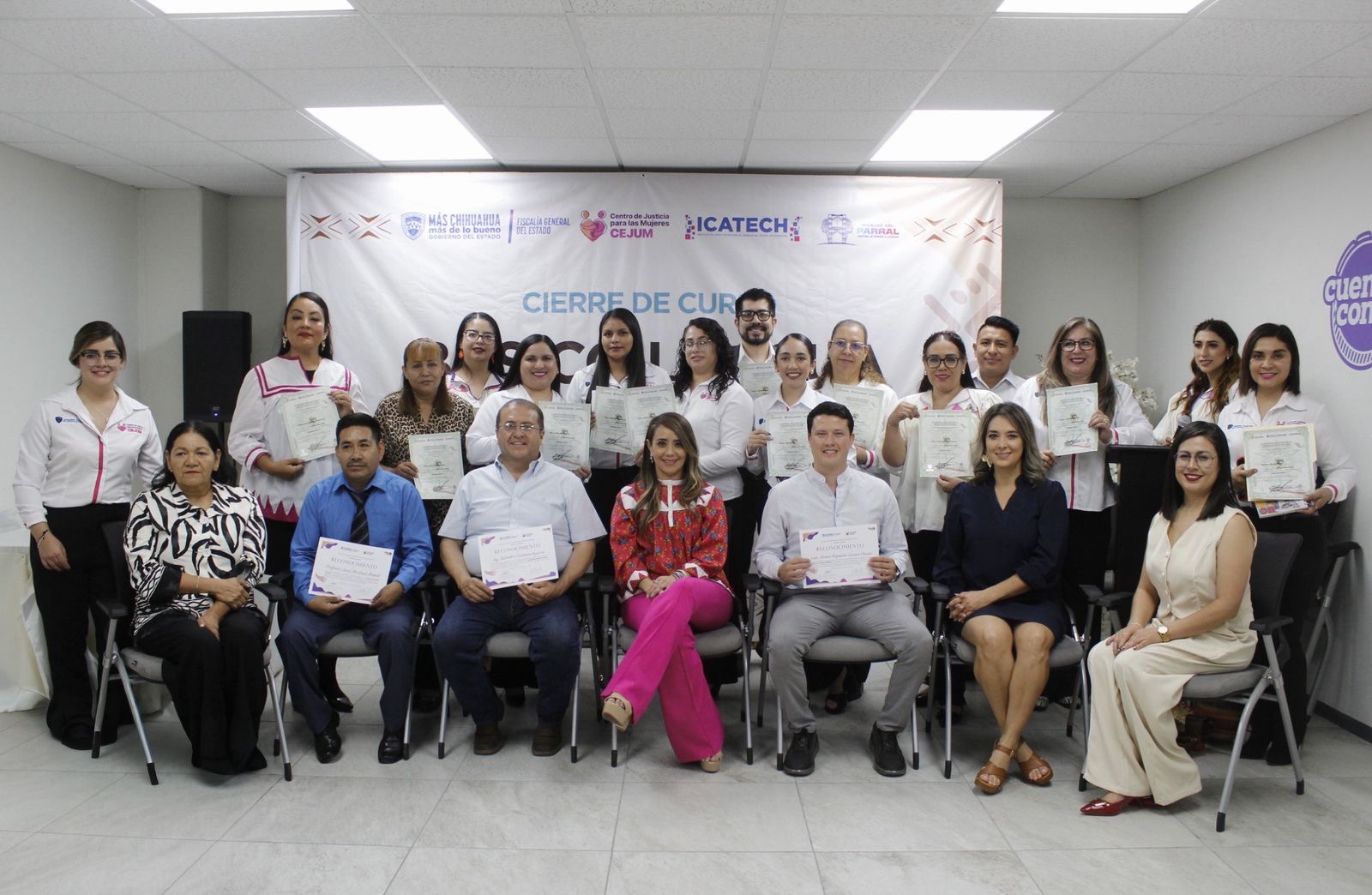 Aprenden lengua rarámuri para mejorar atención a mujeres indígenas en Parral