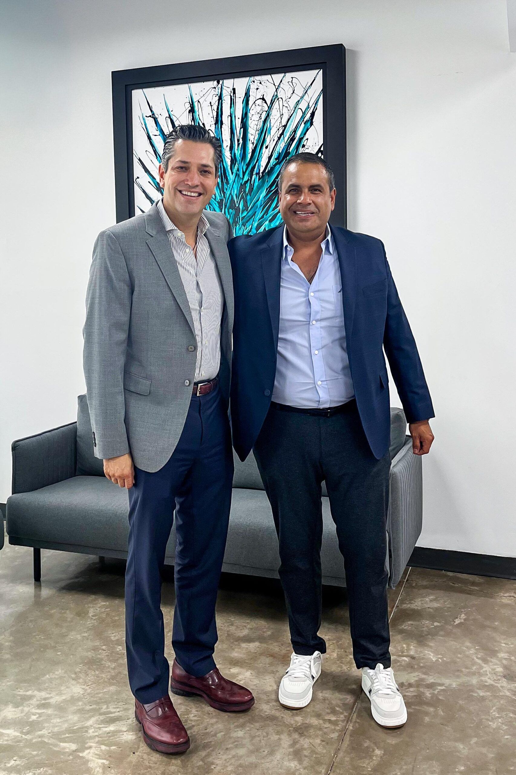 Alfredo “El Caballo” Lozoya gestiona con Gobierno de Jalisco impulso a empresas chihuahuenses