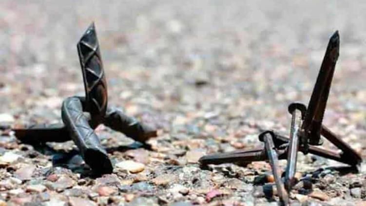 Terror en la vía: estrellas ponchallantas frenan a conductores