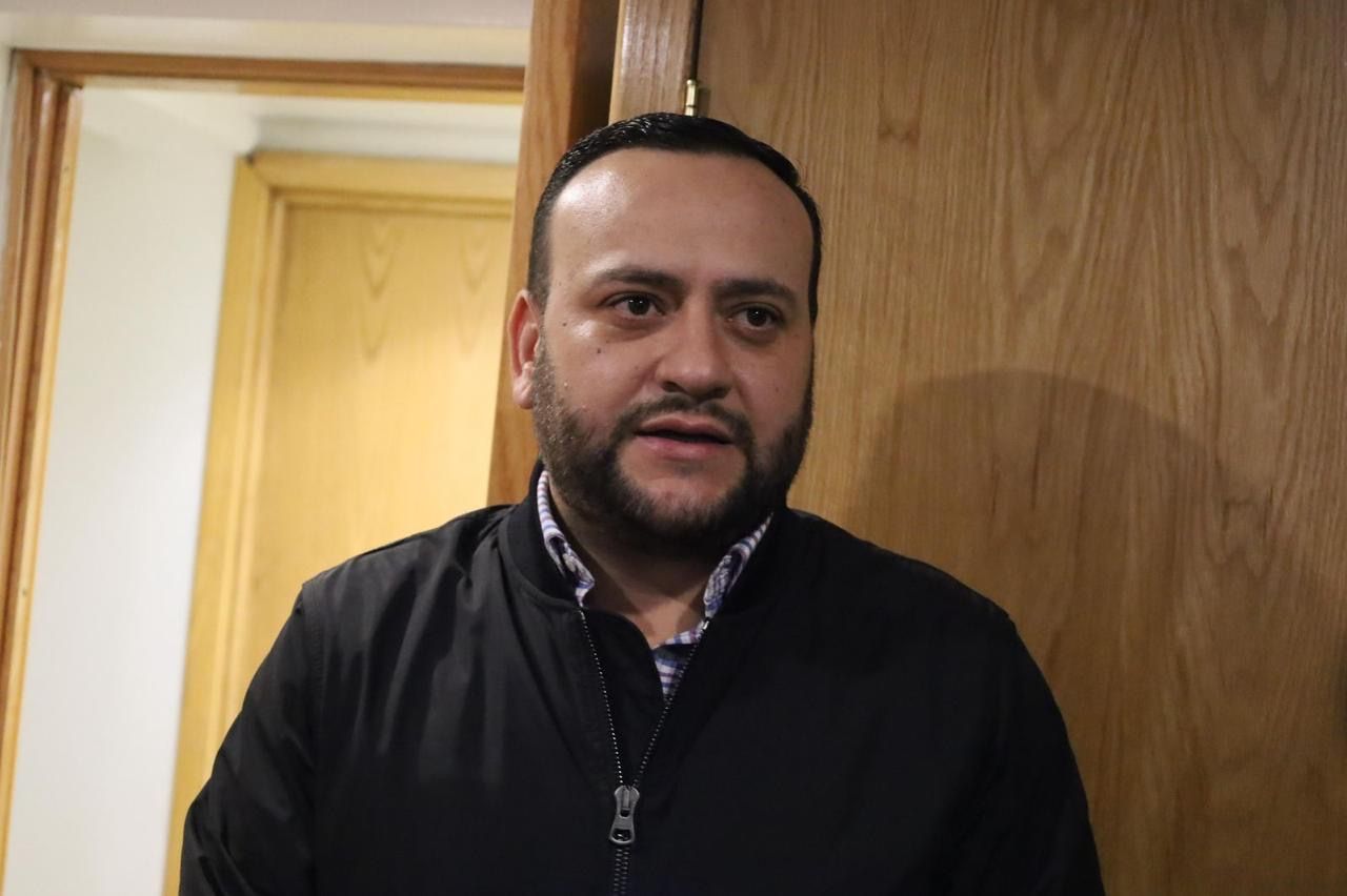 Desea éxito Arturo Medina a Cuauhtémoc Estrada al frente de la JUCOPO; pide diálogo e institucionalidad.