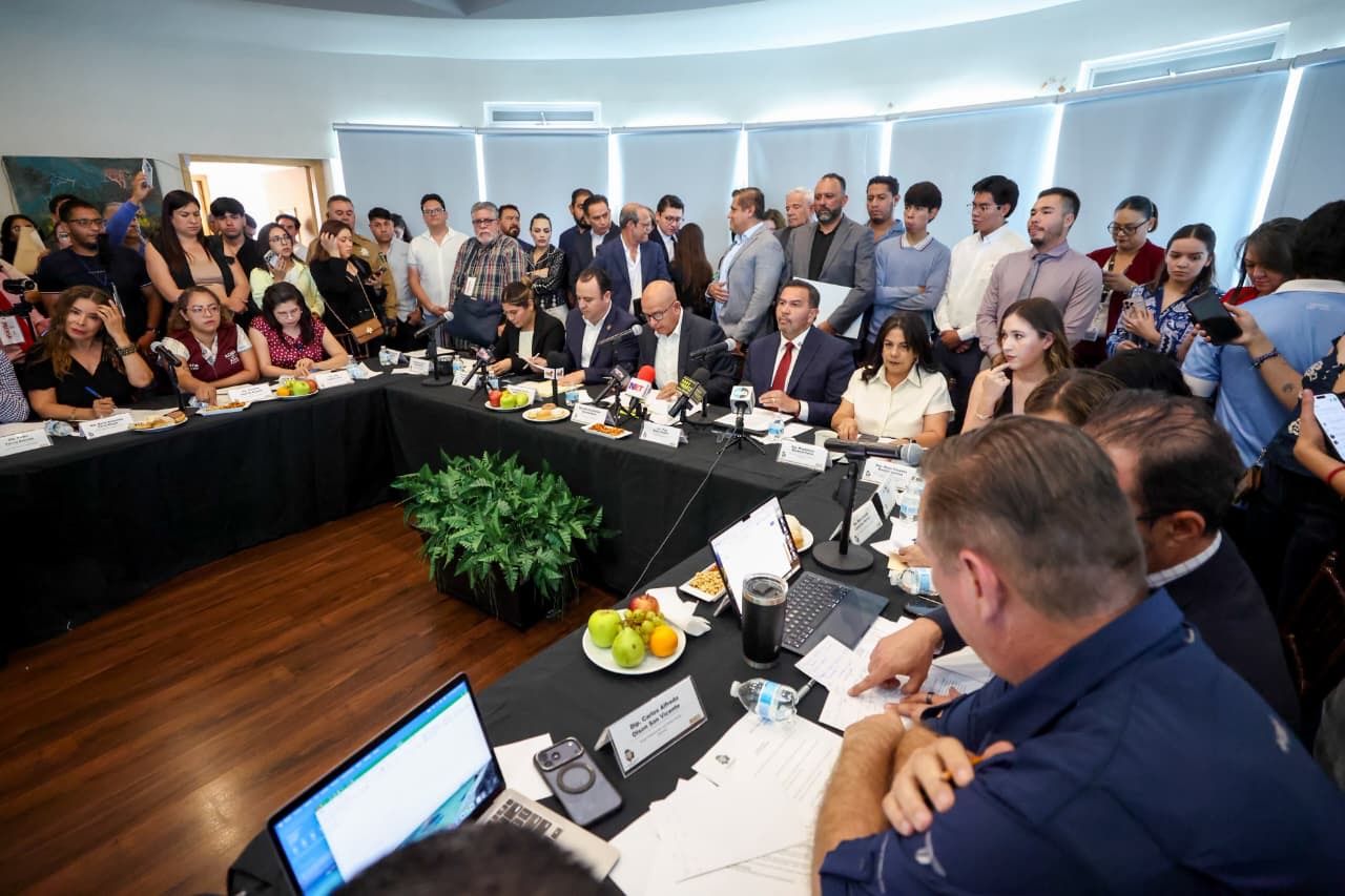 Cruz Pérez Cuéllar responde al PAN con cifras y transparencia en el Congreso