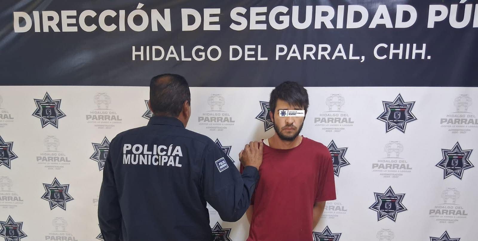 Detienen a hombre acusado de golpear a su hijo de 4 años y a su esposa