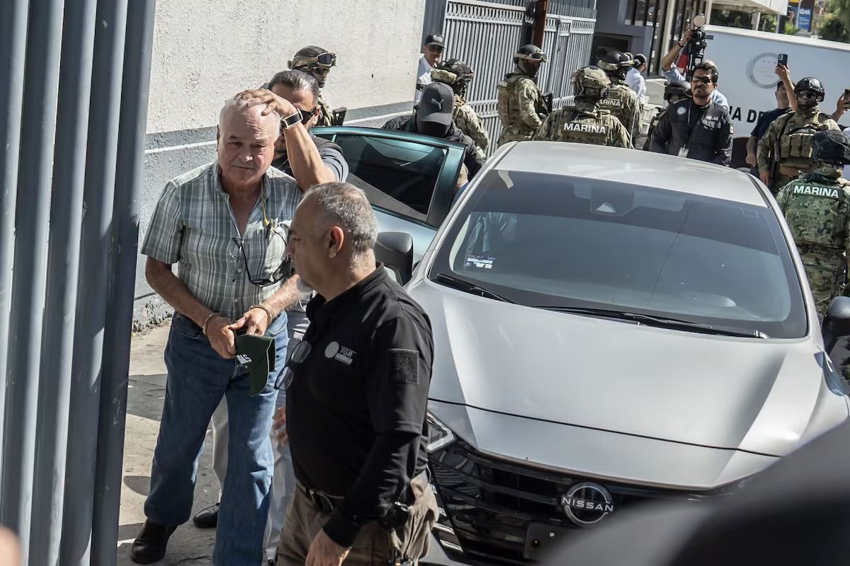 DETIENEN A ERNESTO RUFFO POR PRESUNTA DELINCUENCIA ORGANIZADA Y HUACHICOL FISCAL
