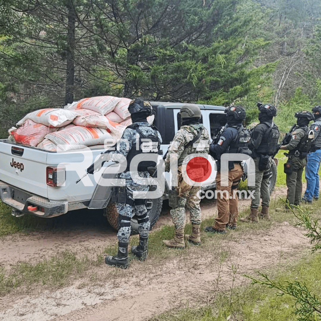 Aseguran tres vehículos robados cargados con explosivos en la Sierra