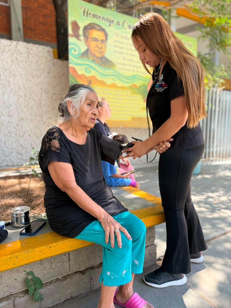 Parral registra 869 atenciones gratuitas con “Médico Cerca de Ti” durante agosto