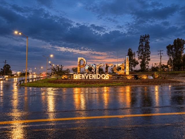 Lluvia y viento marcan el amanecer de este viernes en Parral
